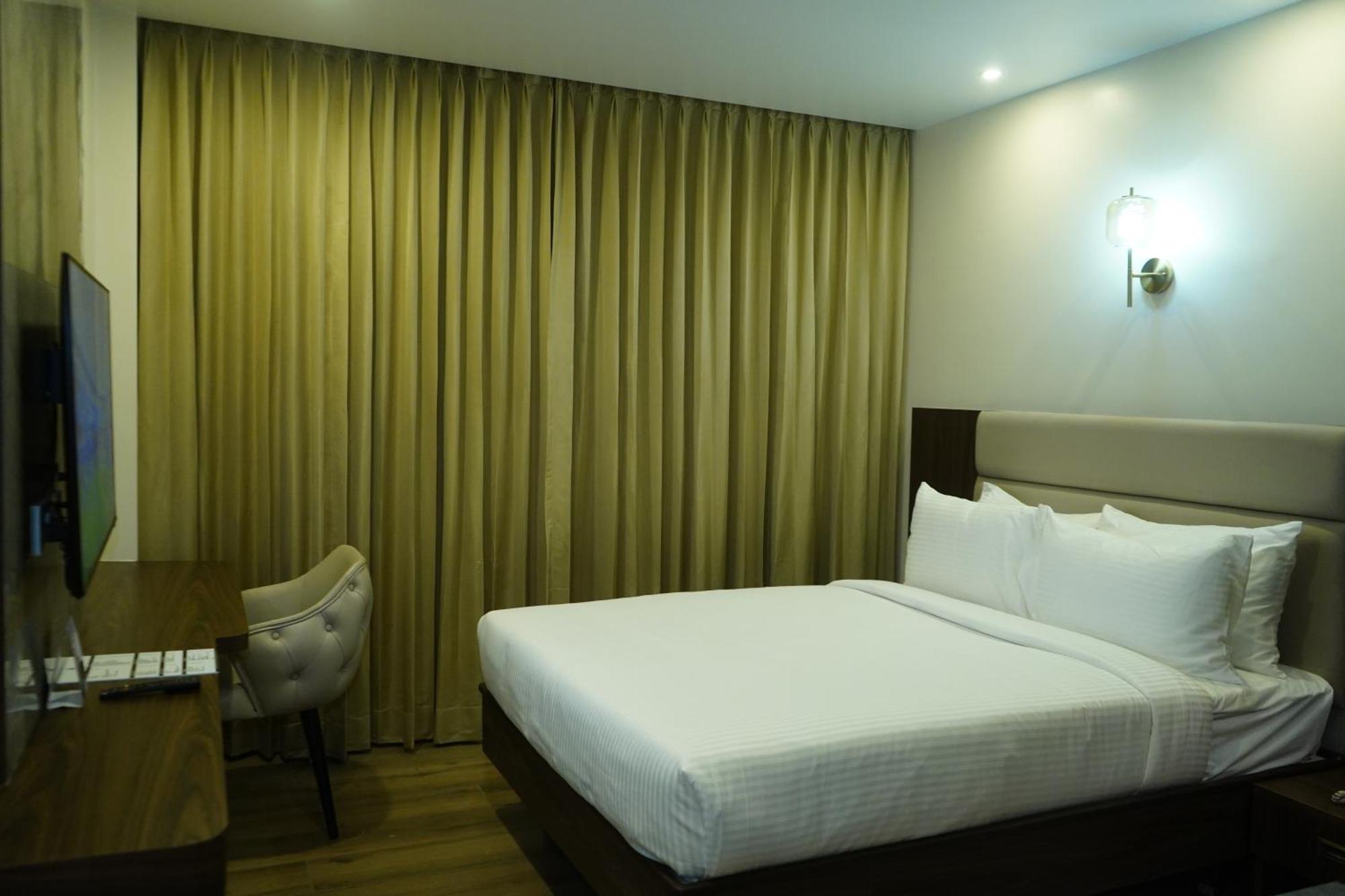Jaag Hotel Ченнаї Екстер'єр фото