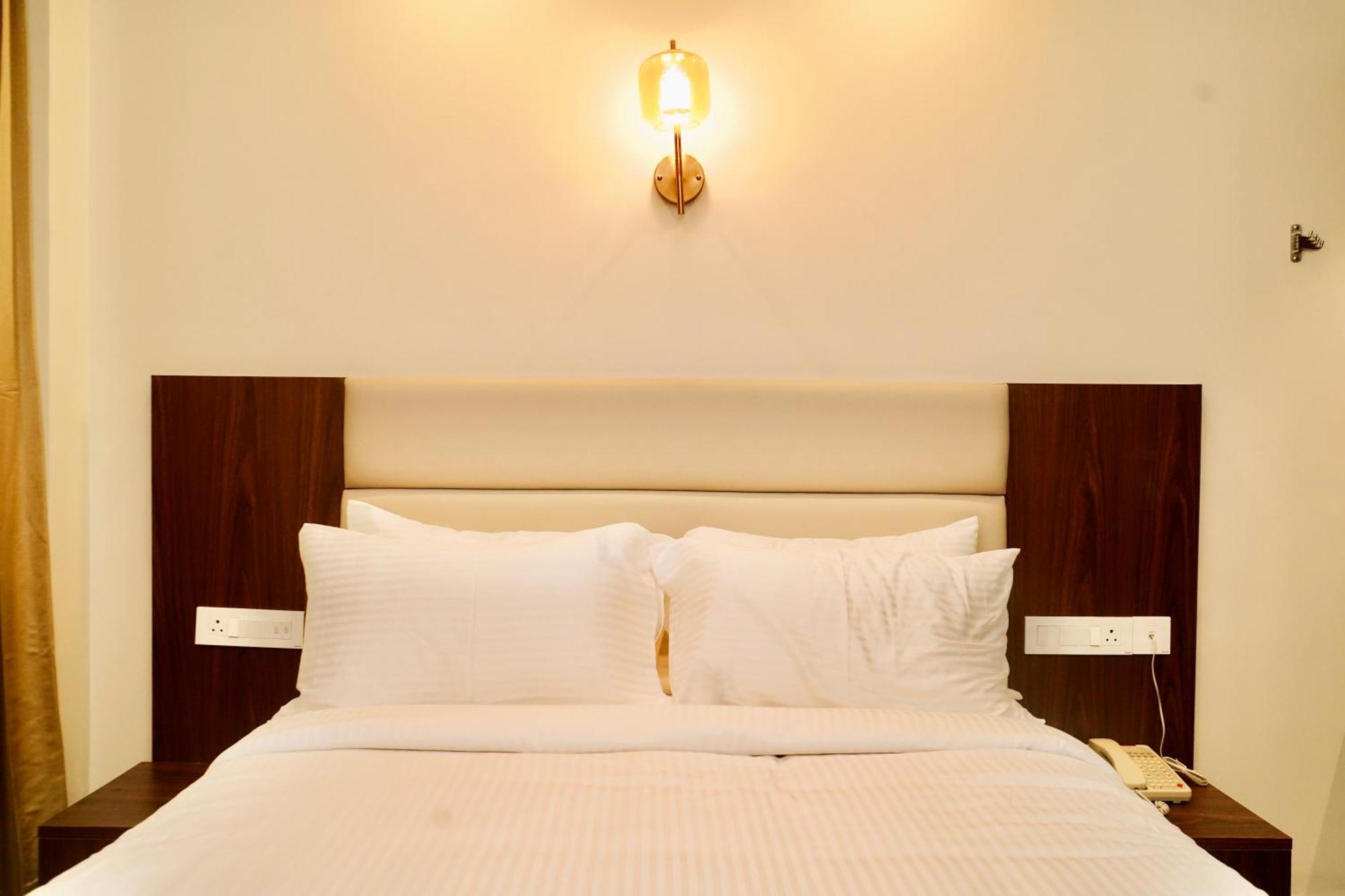 Jaag Hotel Ченнаї Екстер'єр фото